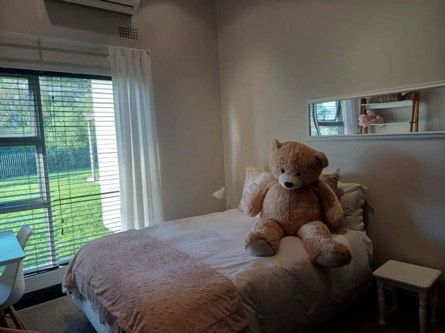 4 Bedroom Property for Sale in Hoekwil Western Cape